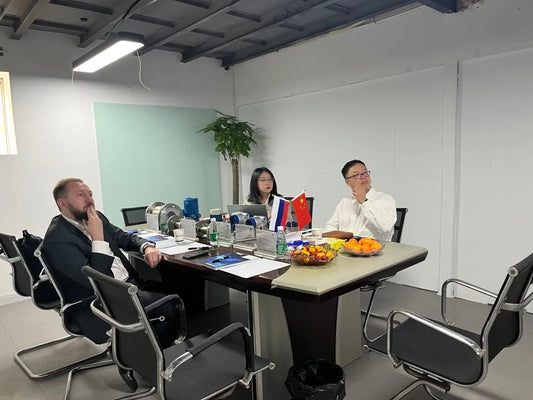 Russian Delegation Visits Aoxin Instruments - Strengthening International Collaboration